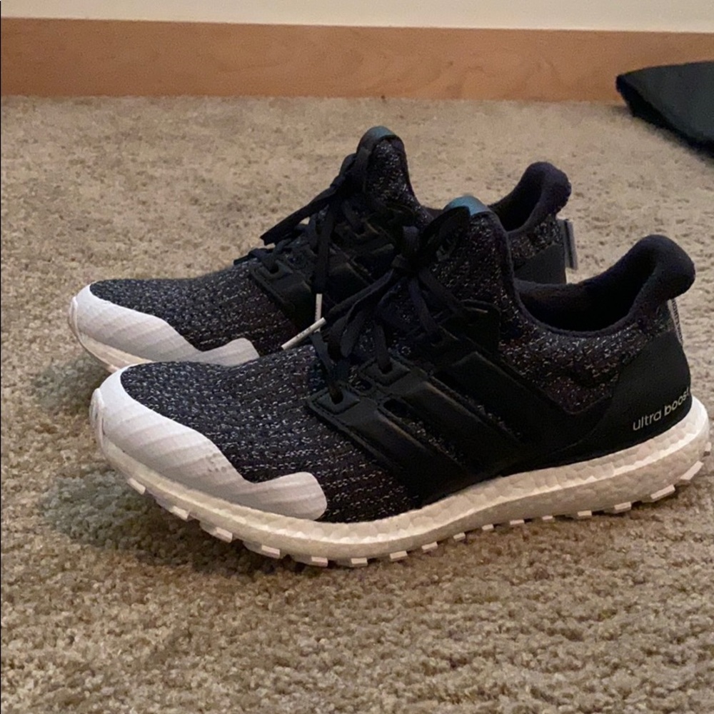 Like New Adidas X Game of Thrones Ultraboost
